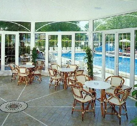 Hotel President
