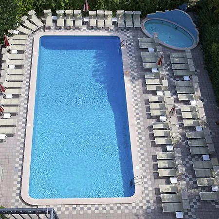 Hotel President 3*
