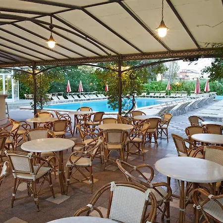 Hotel President 3*