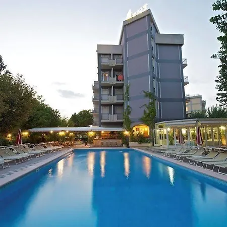 Hotel President 3*